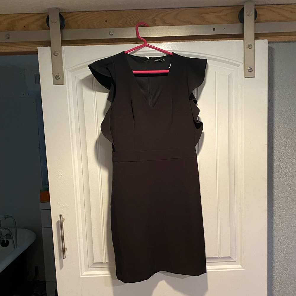 Black Ruffled Express Dress - Picture 9 of 10